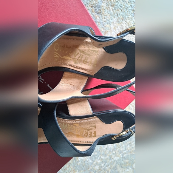 Ferragamo Wedges, Black, Size 7 - Picture 7 of 8